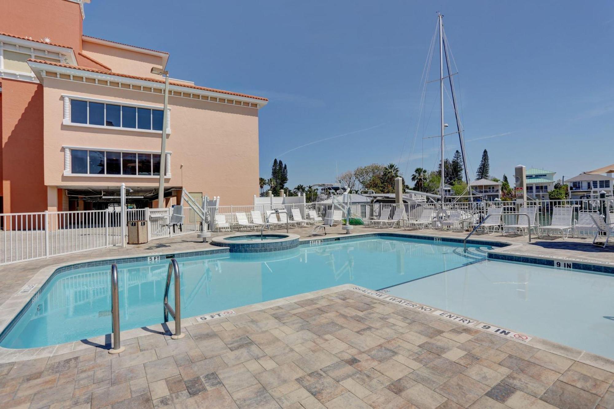 Madeira Bay Resort I 1504 Сейнт Пийт Бийч Екстериор снимка
